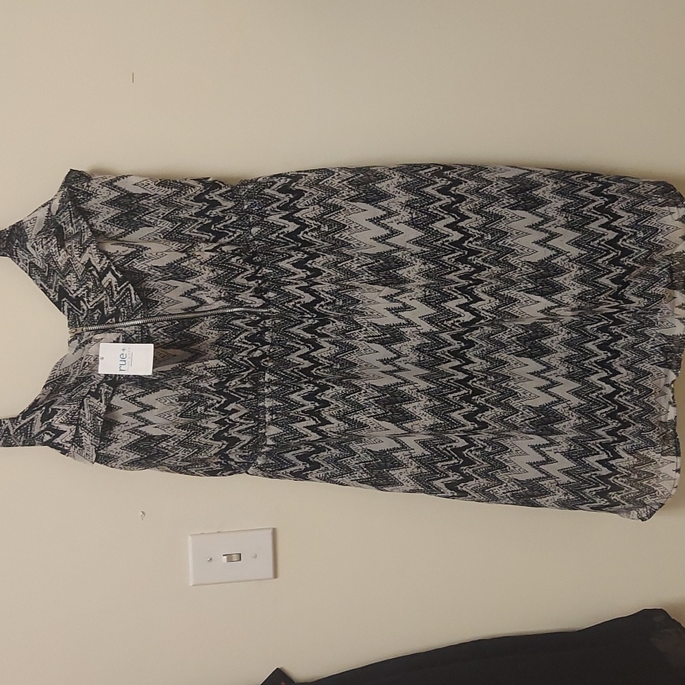 Stevie & Lindsay Dress 2x